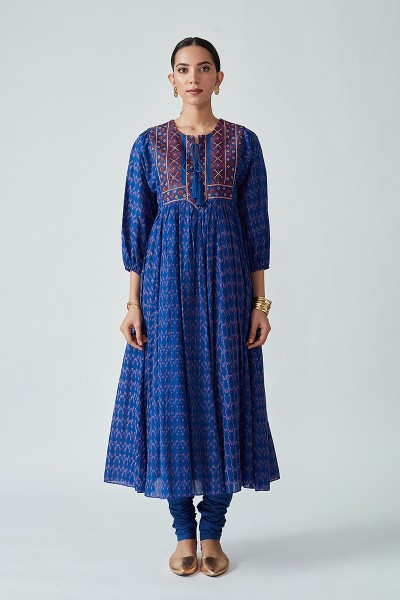 Hesperi handloom Ikat kurta set